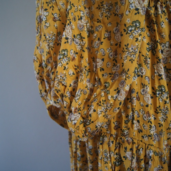 GiGio Floral Wrap Dress Women's Size S Boho NWT - Picture 5 of 10